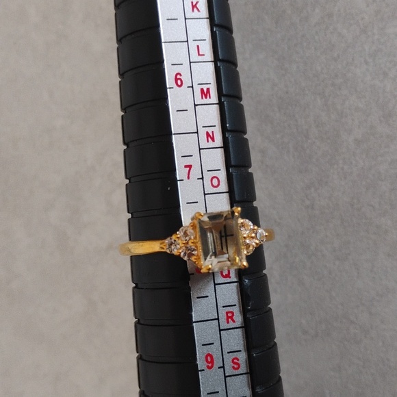 Green Amethyst Wedding Ring - Picture 11 of 12